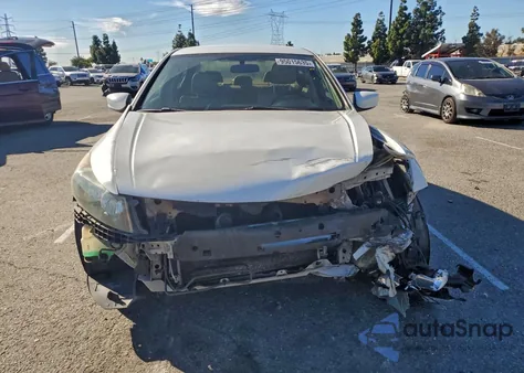 2011 Honda Accord Se z USA, uszkodzony, nr VIN 1HGCP2F65BA047281